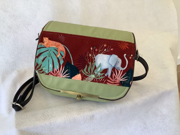 Sac besace avec rabat 1